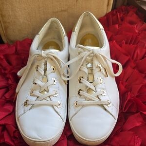Women's White Sneakers